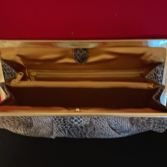 MAXX New York Clutch - NWOT- Black & Taupe Python Print - Picture 3 of 5